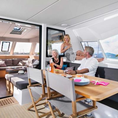 Nautitech46 Fly Pozzetto